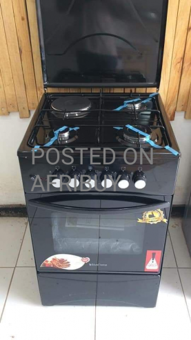 Gas cookers available for sale all brand new coming with 3 years warranty on it also have oven at the down