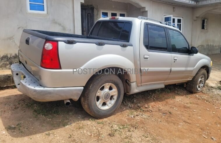 FORD- EXPLORER “SPORT TRAC” 6 CYLINDER